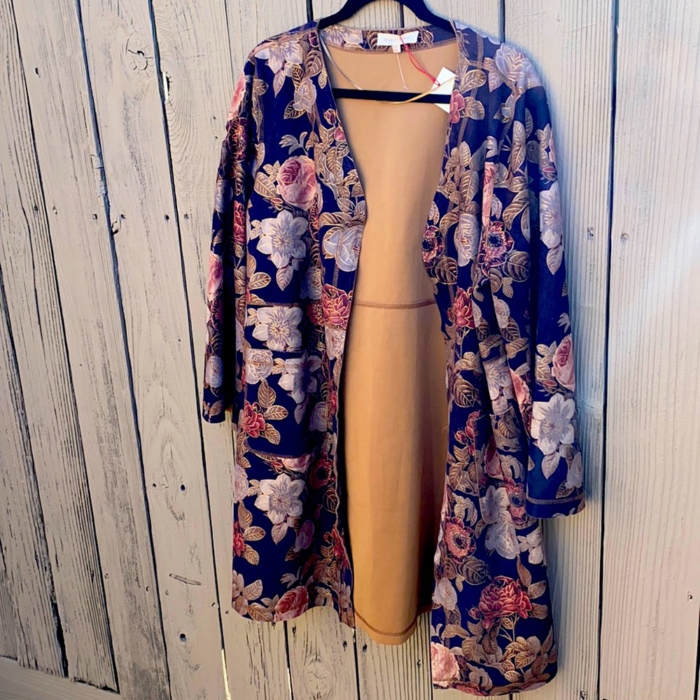 Beautiful floral print jacket, barely worn.